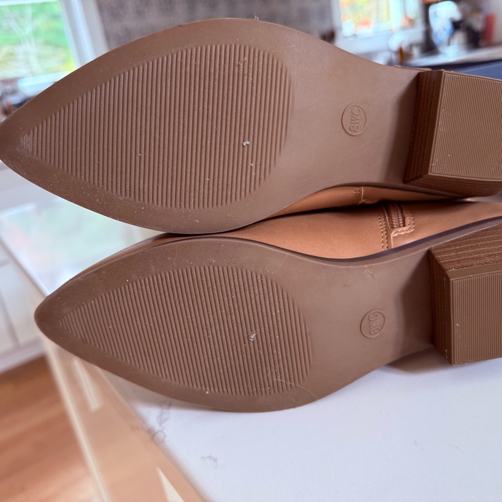 Universal Thread Sommer Boot - Picture 2 of 6